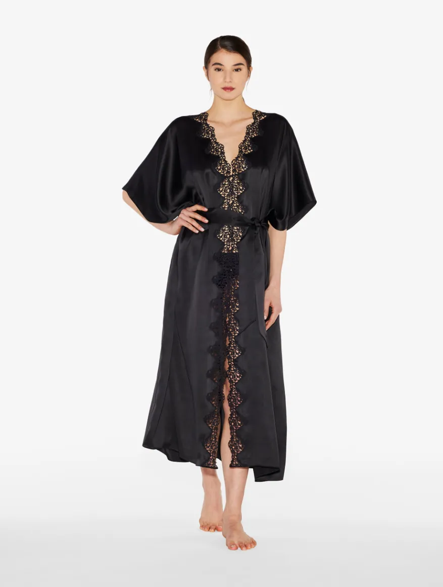 La Perla Bata Larga De Seda Negra Con Macramé