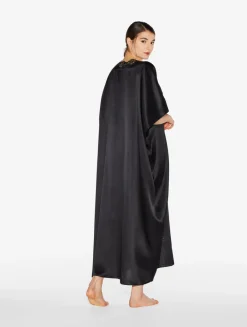 La Perla Bata Larga De Seda Negra Con Macramé