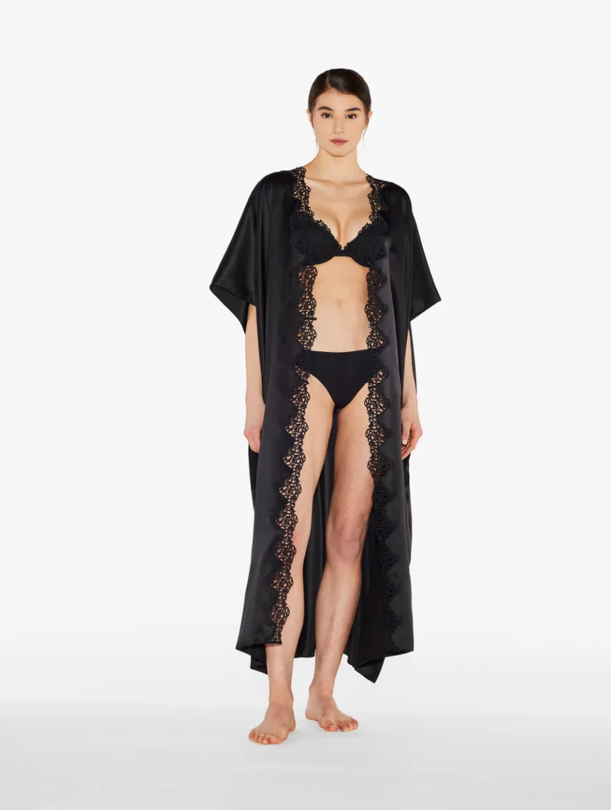 La Perla Bata Larga De Seda Negra Con Macramé
