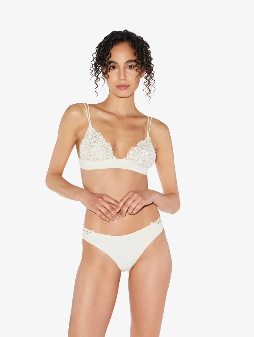 La Perla Braguita Brasileña En Lycra Blanquecina Con Macramé